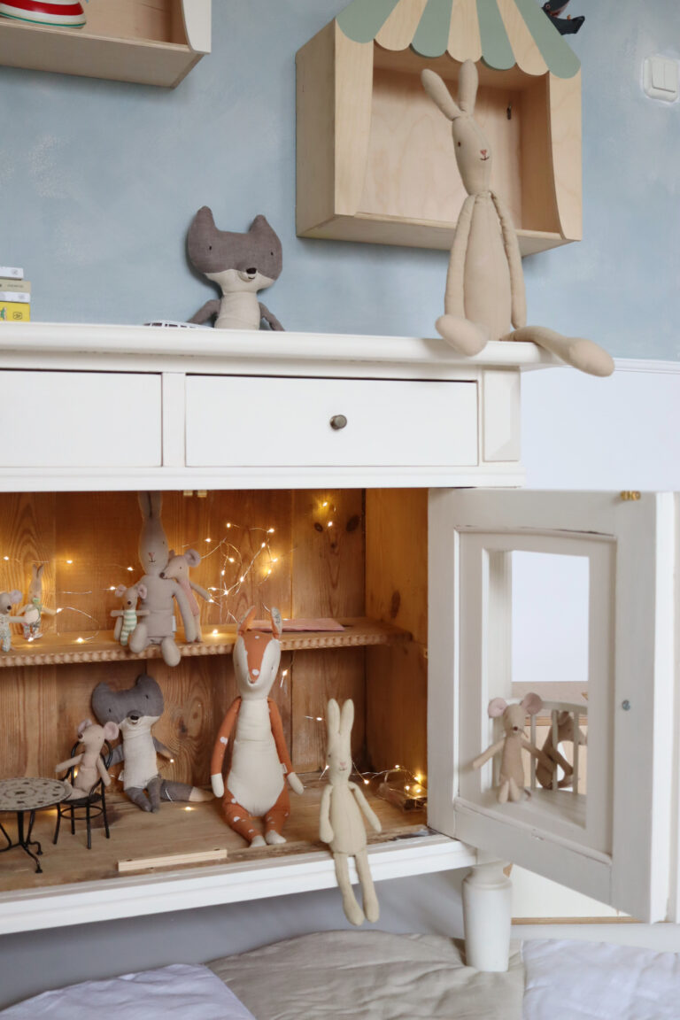 little dresser into dollhouse